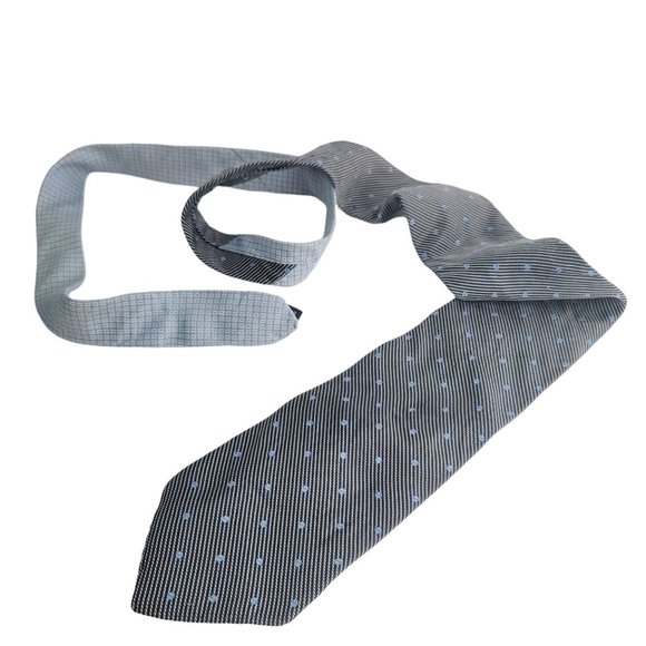 TOMMY HILFIGER Gray Baby Blue Pin Stripe Business Casual Career Men's Tie - Picture 1 of 5